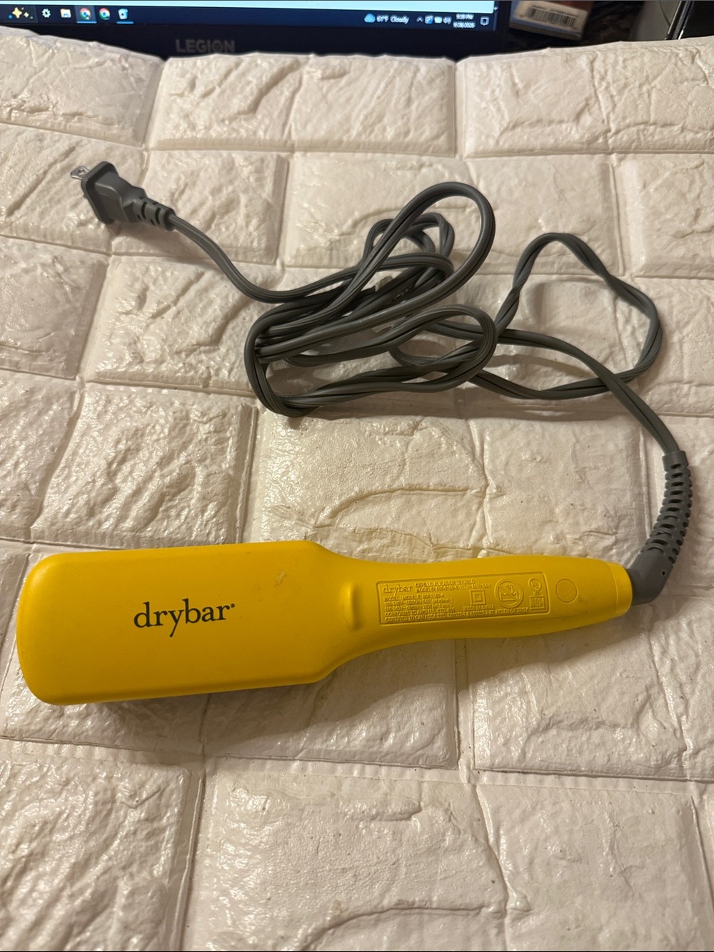 Drybar Mini yellow Brush Crush Heated Hair Straightner
